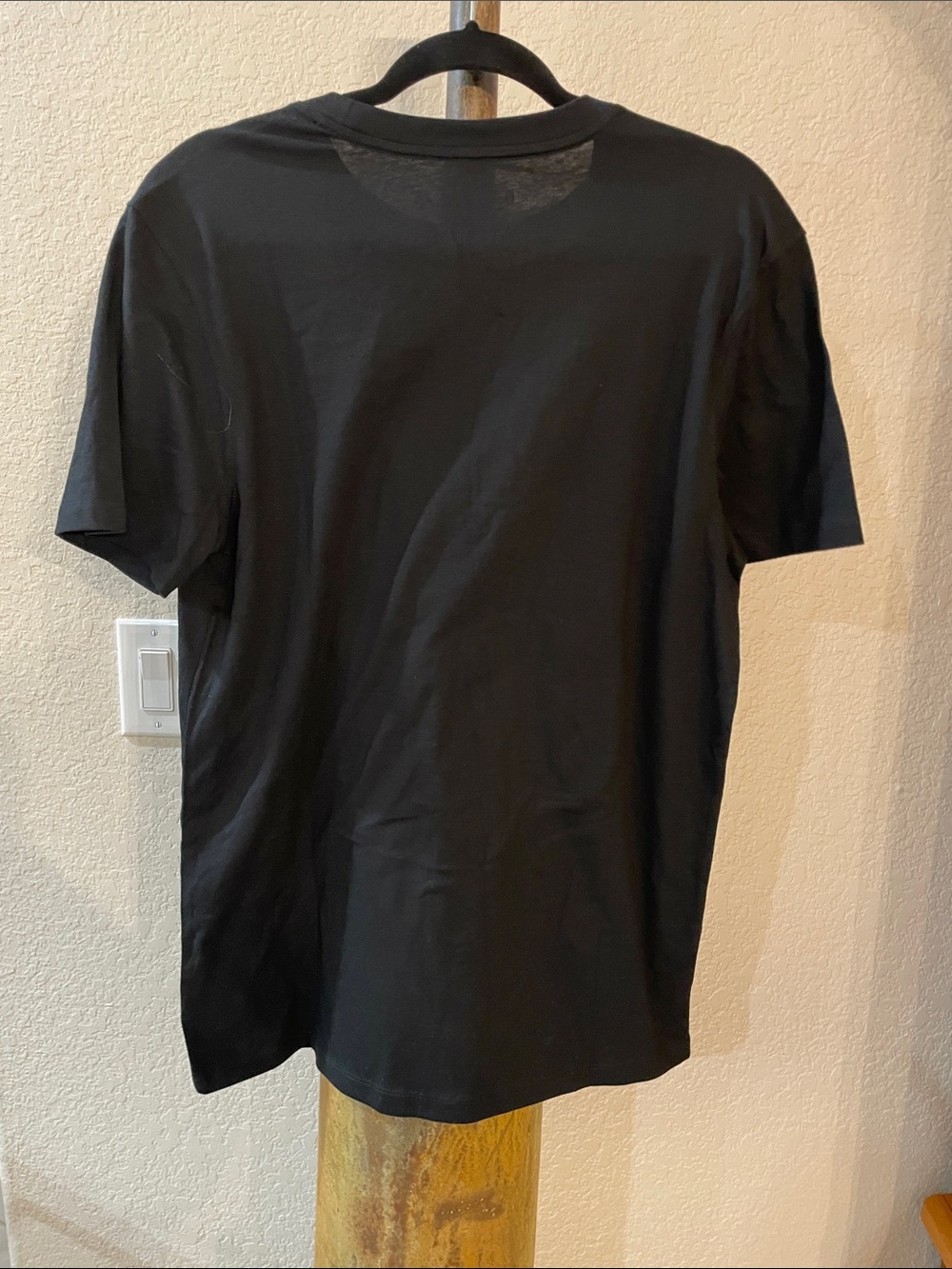 New With Tags PINK FLOYD Black Tee w iconic graphic from April 16, 1970, SZ M - Picture 2 of 8